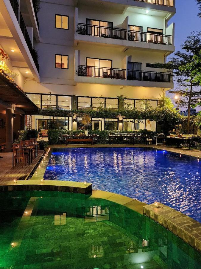 Daco Hotel Siem Reap Luaran gambar
