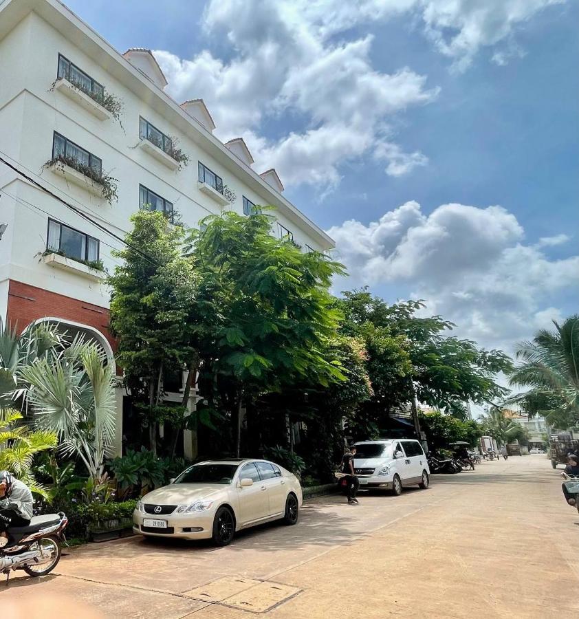 Daco Hotel Siem Reap Luaran gambar