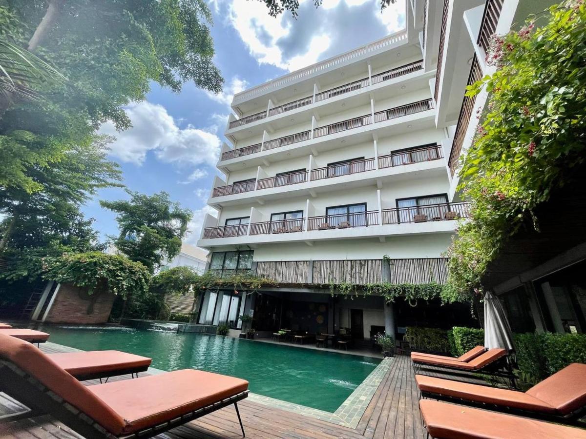 Daco Hotel Siem Reap Luaran gambar